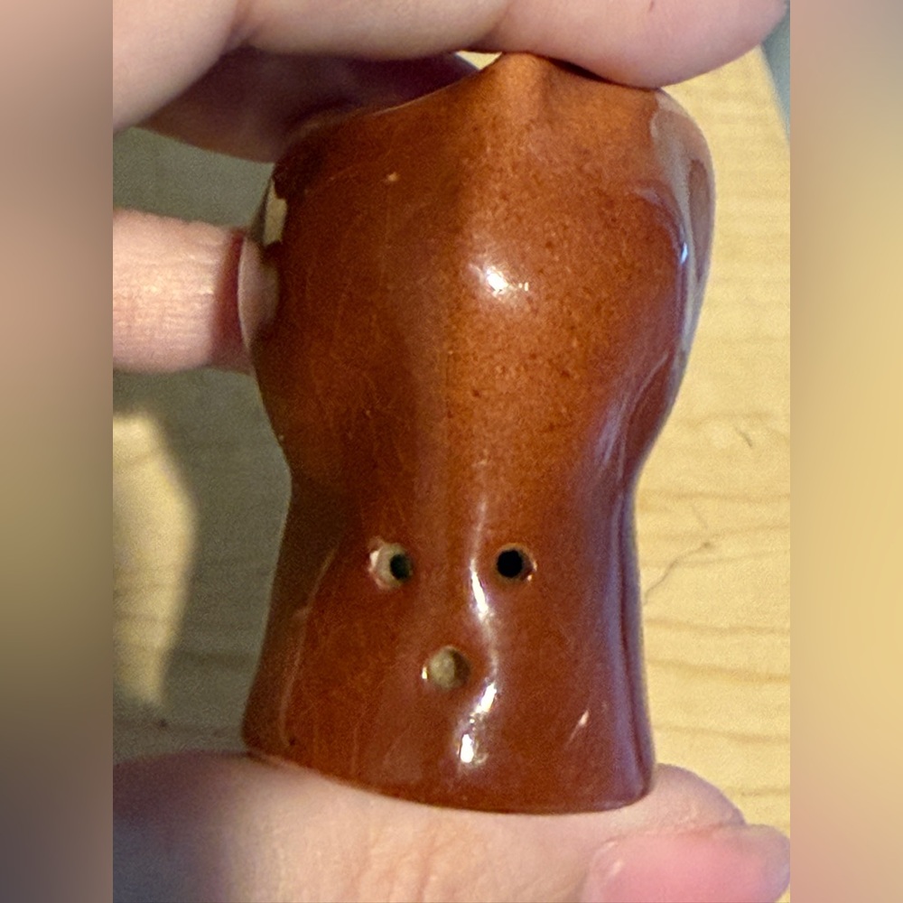 Vintage Dachshund Salt and Pepper Shakers - Picture 6 of 12